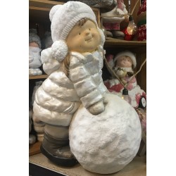 Figurka świąteczna dziecko z kulą śniegu śnieżka