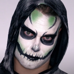 Makijaż na halloween szybki męski kościotrup neon
